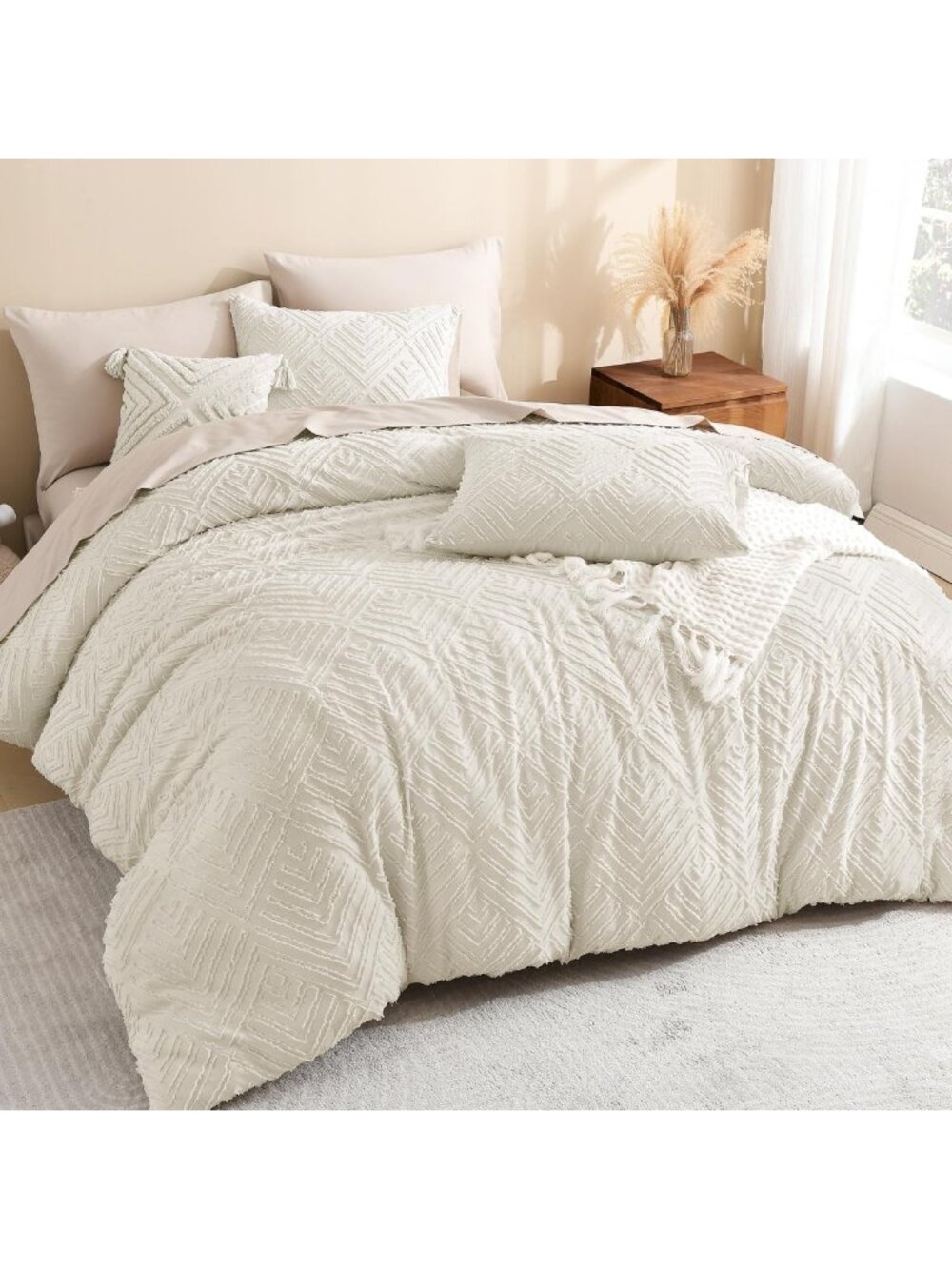 King Size 3-Piece Beige Tufted Boho Comforter Set - Cozy Bedding for Stylish